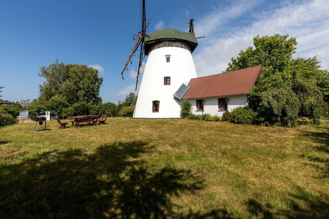Windmill Vacation Home In Ledzin Near Baltic Sea Niechorze Extérieur photo